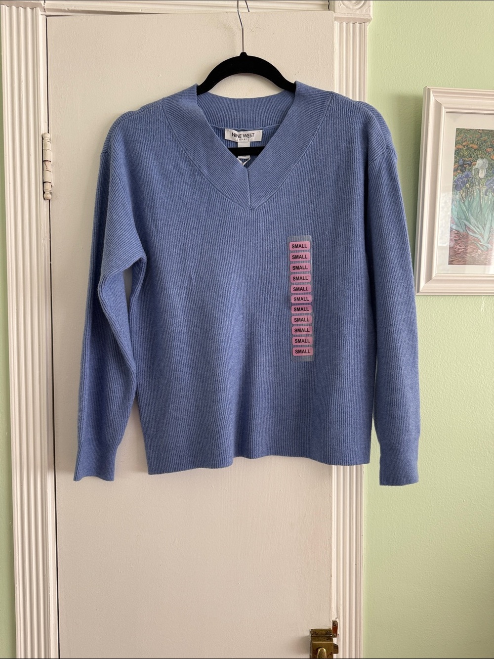 Nine West Men’s Periwinkle V-Neck Sweater